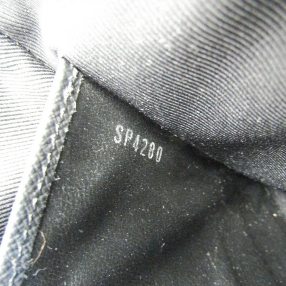 Louis Vuitton Pouch 100% Authentic - Picture 10 of 10